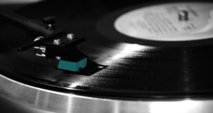 Lista de discos históricos do rock mundial