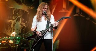 Veja Megadeth tocando Ride the Ligtning