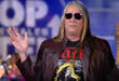 Sebastian Bach toca Twisted Sister ao vivo